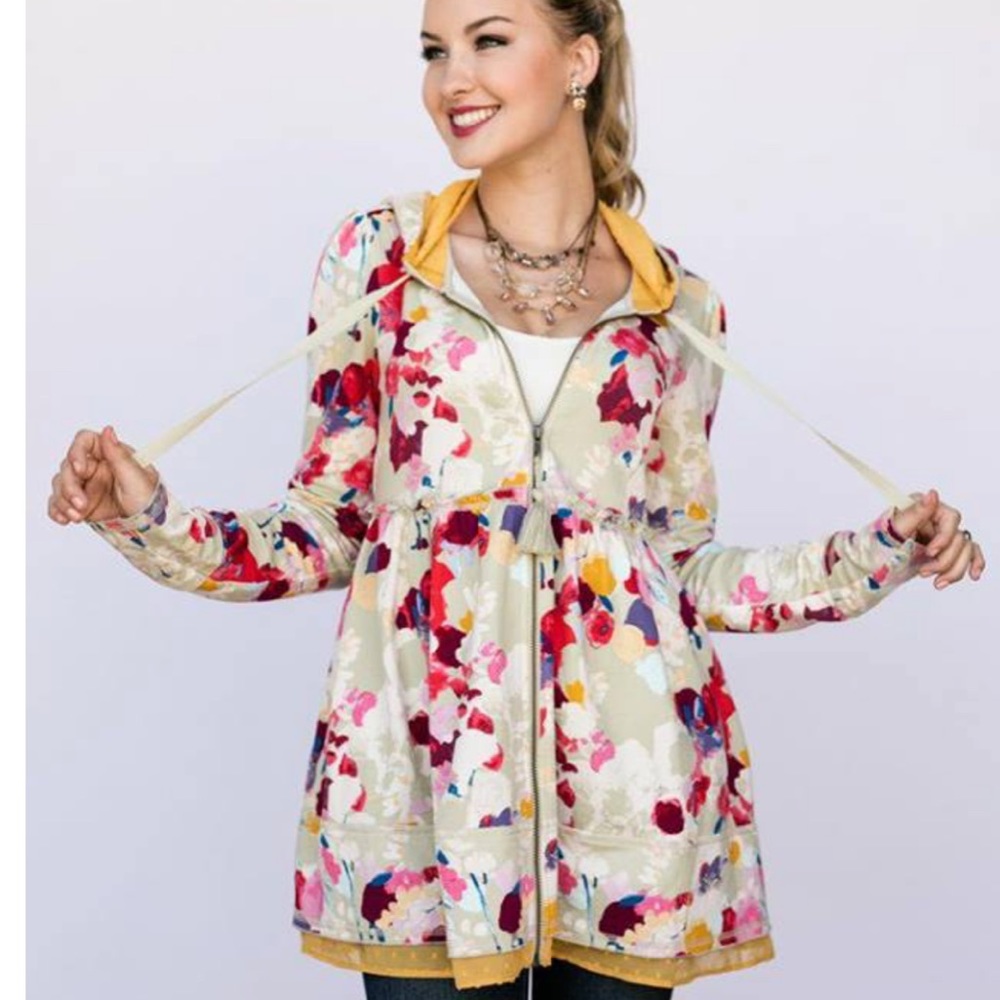 ISO Evy's Tree Summer Bouquet Sophie: med or sm.